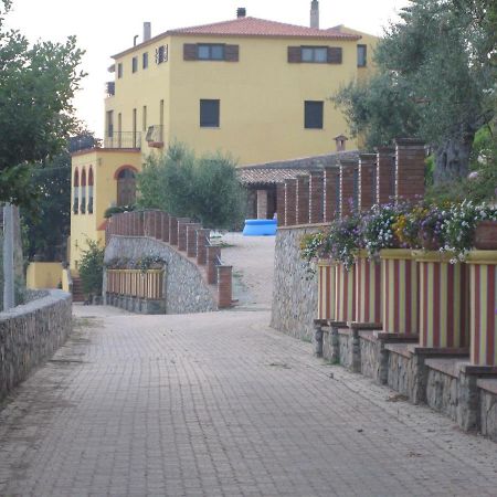 Azienda Agrituristica Le Terre Di San Leonardo Четраро Екстер'єр фото