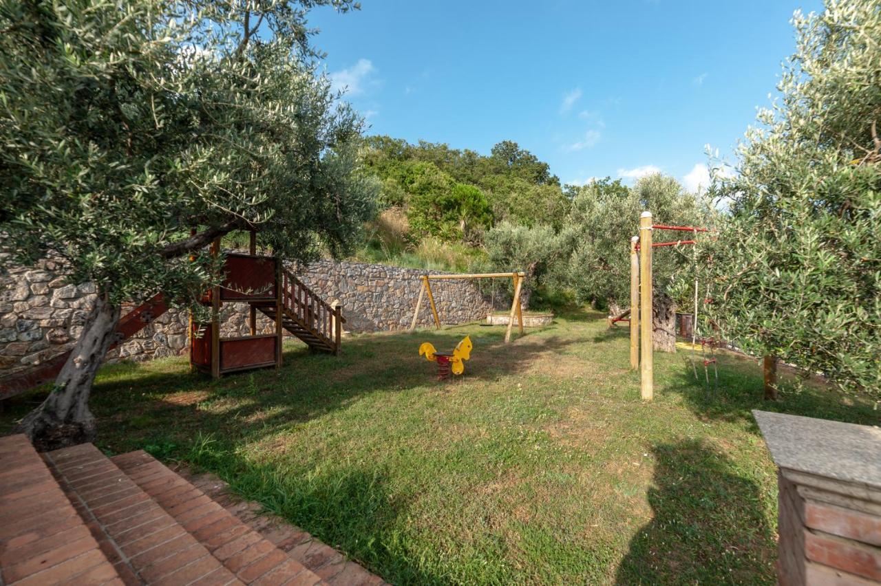 Azienda Agrituristica Le Terre Di San Leonardo Четраро Екстер'єр фото